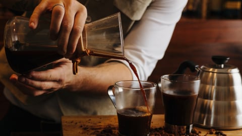 Cà phê kết hợp cùng phô mai độc đáo của người Thụy Điển