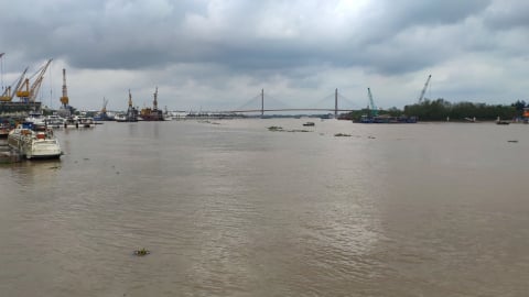 Nhiều địa phương ra lệnh cấm biển, tạm dừng du lịch do ảnh hưởng của bão số 3