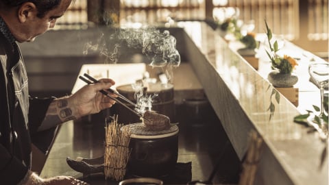 Bếp trưởng Alex Moranda của nhà hàng NAYUU: Đánh thức tất cả giác quan bằng sự tĩnh lặng