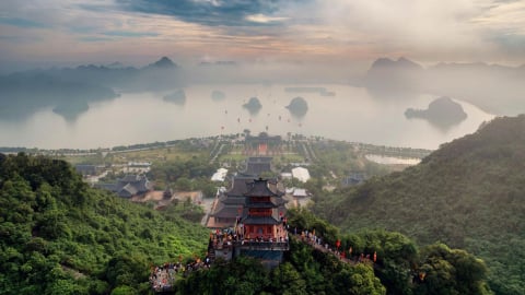 Báo Pháp gợi ý ba hành trình để 'phải lòng' Việt Nam