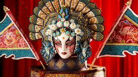 Bánh ngọt kể chuyện hát bội