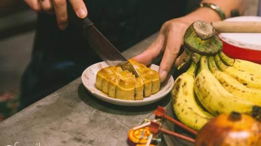 Tôi lớn lên cùng chiếc bánh Trung Thu