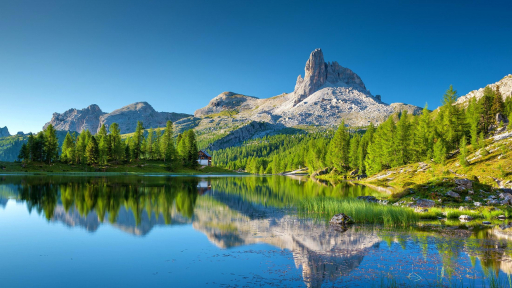 Ngắm nhìn dãy Alps yên bình từ trên cao