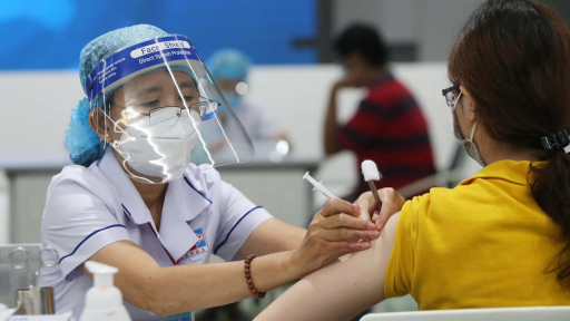 Thêm gần 500.000 liều vaccine AstraZeneca về VN