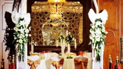Finding the Luxury in Hue