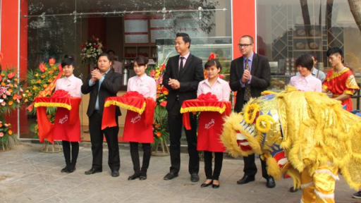Givral Café khai trương cửa hàng thứ 12