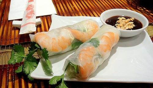 Món cuốn ngon nổi tiếng ba miền