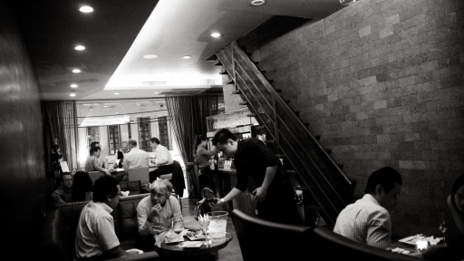 Chọn Wine Embassy làm nơi lui tới thường xuyên