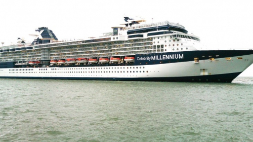Saigontourist đón 2.200 khách tàu biển Celebrity Millennium 