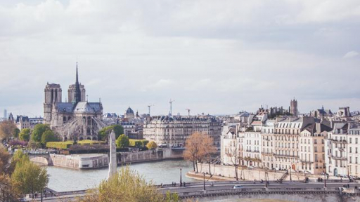 Mùa đông Paris và những góc phố dịu êm