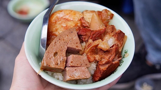 Truy lùng 5 quán xôi ngon nức tiếng Hà Nội