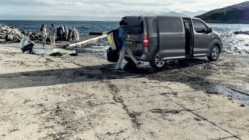 Làn gió mới mang tên Peugeot Traveller