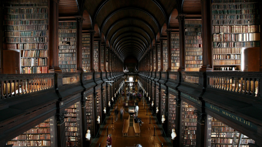 Thư viện cổ lưu giữ lịch sử Ireland