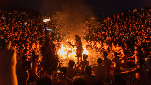 Cùng Quang Vinh khám phá điệu múa Kecak