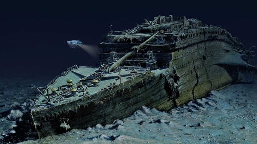 Bán vé tham quan xác tàu Titanic