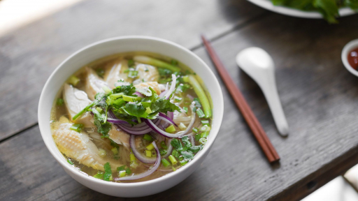 Phở lọt top đồ ăn sáng ngon nhất châu Á