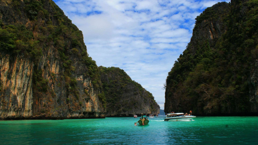 Phuket đón khách quốc tế trở lại