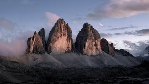 Trùng điệp trên đỉnh Dolomites