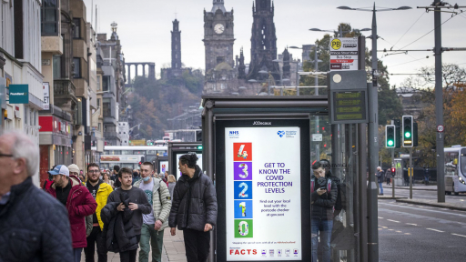 Hộ chiếu vaccine làm sụt giảm du khách ở Scotland