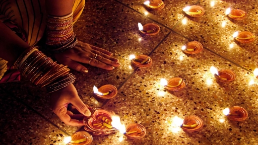 Rực rỡ lễ hội ánh sáng Diwali ở Ấn Độ