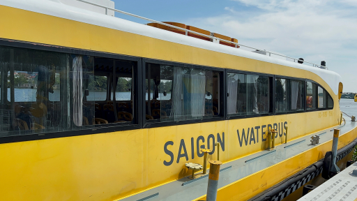 Saigon Waterbus - ngắm Sài Gòn qua một góc rất khác