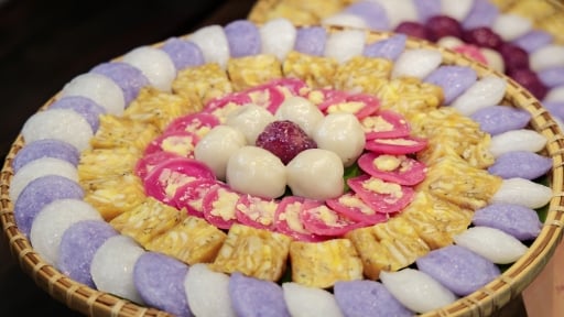 Cùng nghệ nhân ẩm thực tôn vinh hương sắc bánh dân gian Nam Bộ giữa Sài Gòn