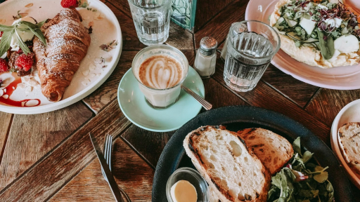 Bữa sáng brunch sang trọng tại TP.HCM