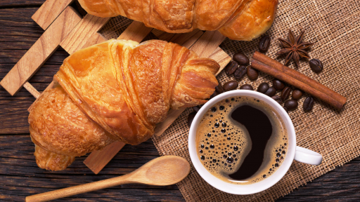 Bánh Croissant từ bánh tráng làm mưa làm gió trên TikTok
