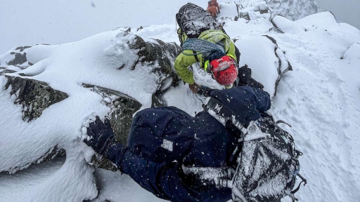 14h giải cứu nghẹt thở hai nhà leo núi Việt Nam trên đỉnh Matterhorn