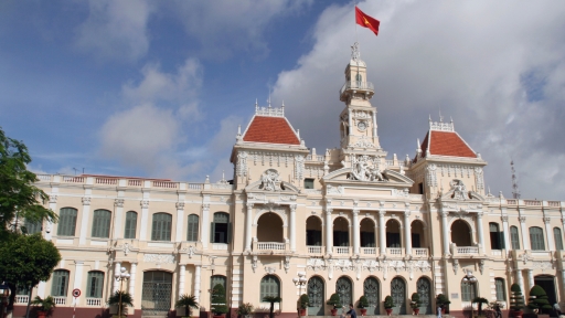 Nhộn nhịp tour nội đô, TPHCM “tất bật” đưa khách du lịch khám phá