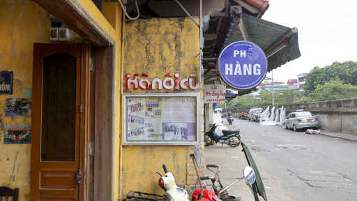 Cafe Phố Hàng - Cánh cửa thời gian đưa bạn về Hà Nội xưa