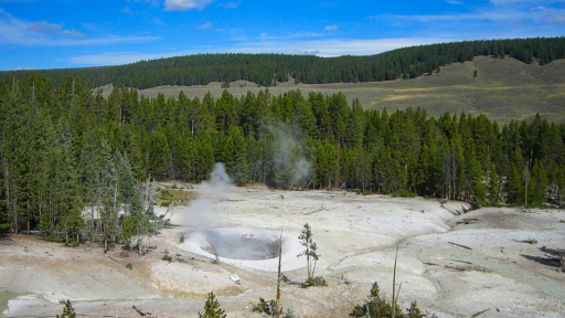 Cảnh báo “siêu núi lửa” Yellowstone sắp phun trào sau 640.000 năm