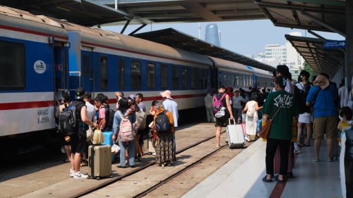 Toạ độ check-in gây sốt với “chuyến tàu mùa xuân” độc đáo đón giao thừa