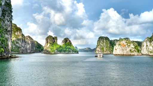 Quảng Ninh miễn phí vé các hành trình tham quan, du lịch vịnh Bái Tử Long