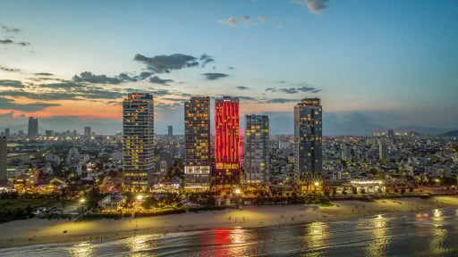 Radisson RED Đà Nẵng: Nhịp sống sôi động giữa lòng phố biển