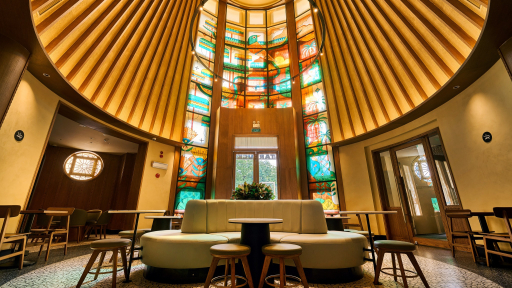 Starbucks Bưu điện Hà Nội – Lá thư hoài niệm giữa lòng phố cổ​