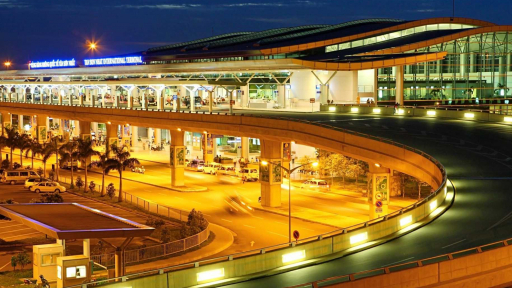 Sân bay Tân Sơn Nhất trải nghiệm làm thủ tục bay không giấy tờ