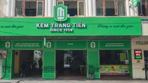 Kem Tràng Tiền khoe diện mạo mới