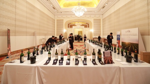 UGCB Grand Tasting 2025: 'Bảo chứng' cho chất lượng đỉnh cao của rượu vang Bordeaux