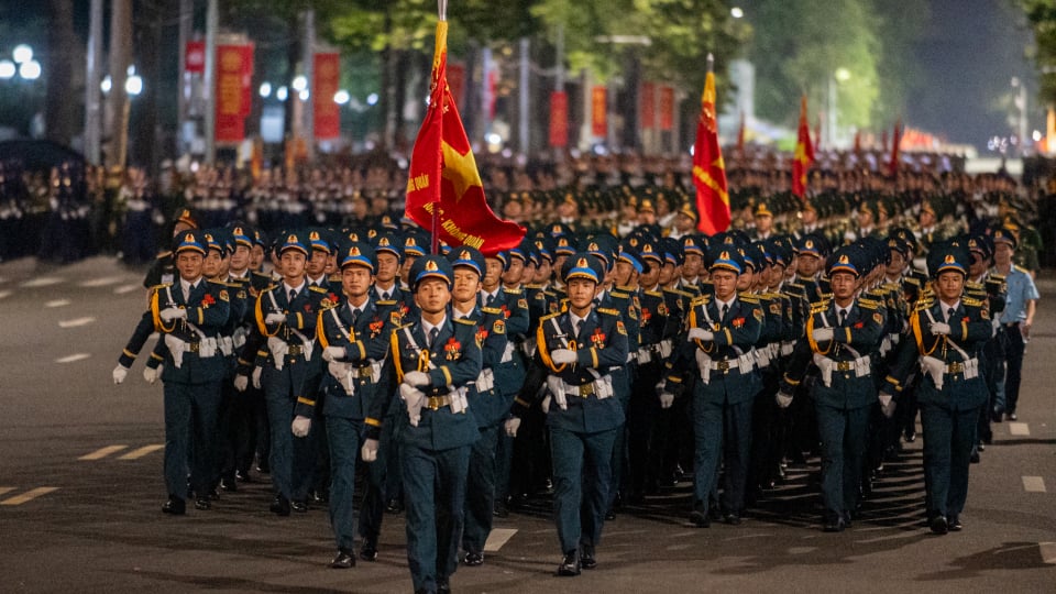 Hừng hực khí thế buổi tổng duyệt đầu tiên cho Lễ diễu binh, diễu hành 2/9