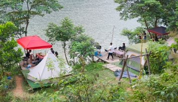 Tránh nóng dịp nghỉ lễ 30/4 với những địa điểm cắm trại “tuyệt đỉnh” gần Hà Nội