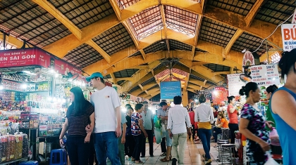 5 ngôi chợ nổi tiếng nhất Việt Nam