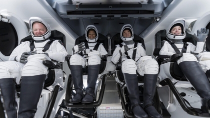 SpaceX đưa phi hành gia nghiệp dư lên vũ trụ