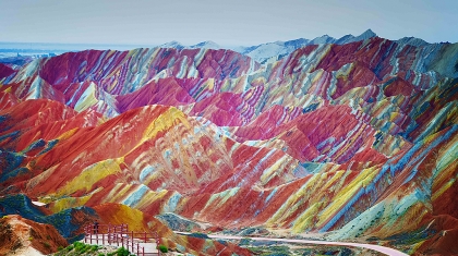 Kiệt tác Núi Cầu Vồng ở Peru