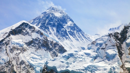 Nepal đặt ra quy tắc leo núi Everest mới