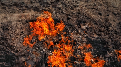 Vùng đất của ngọn lửa cháy 4.000 năm