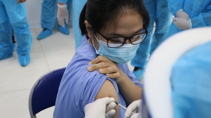 12 triệu liều vaccine chuyển về địa phương có dịch
