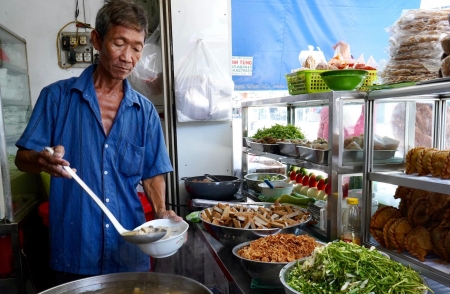 Về Nha Trang, nhớ ghé Bún cá dầm Nguyên Loan
