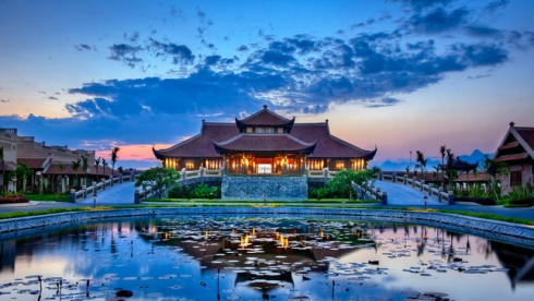 Emeralda Resort Ninh Bình – Vẻ đẹp tiềm ẩn của làng quê Bắc Bộ