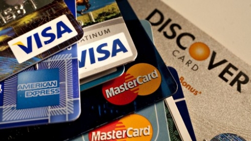 Du lịch mua sắm thông minh với thẻ thanh toán, tín dụng quốc tế
